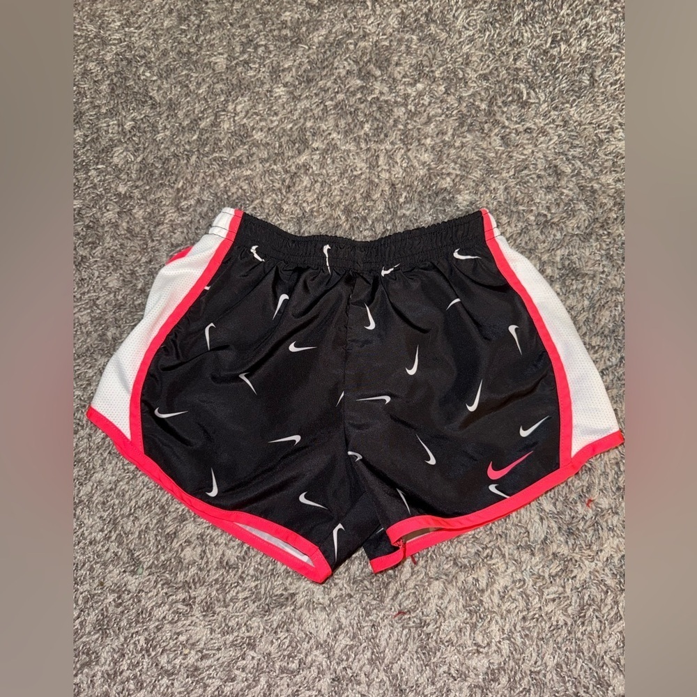 Kid’s Toddler NIKE Logo DRI FIT Hot Pink Athletic Shorts Size Large